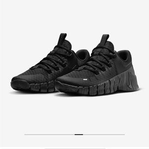COPY - Black Nike Metcon 5